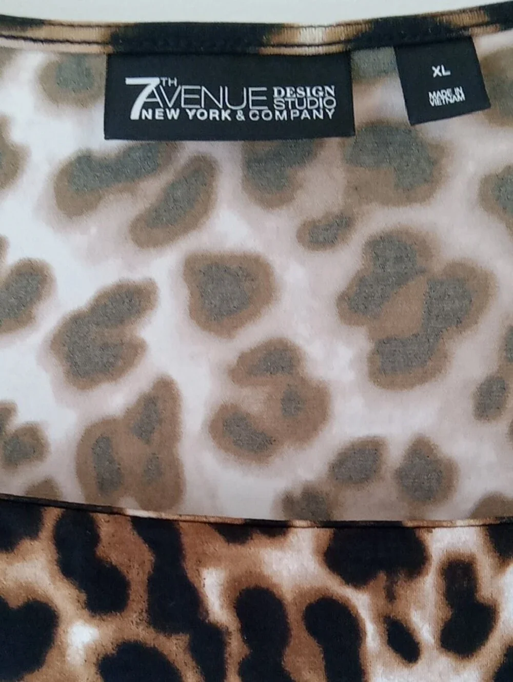 7th Avenue Leopard Print Flutter Sleeve Top - Picture 3 of 4